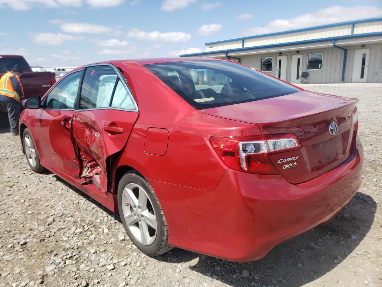 Photo 3 from auction – 2014 TOYOTA CAMRY L with VIN 4T1BF1FK9EU739448