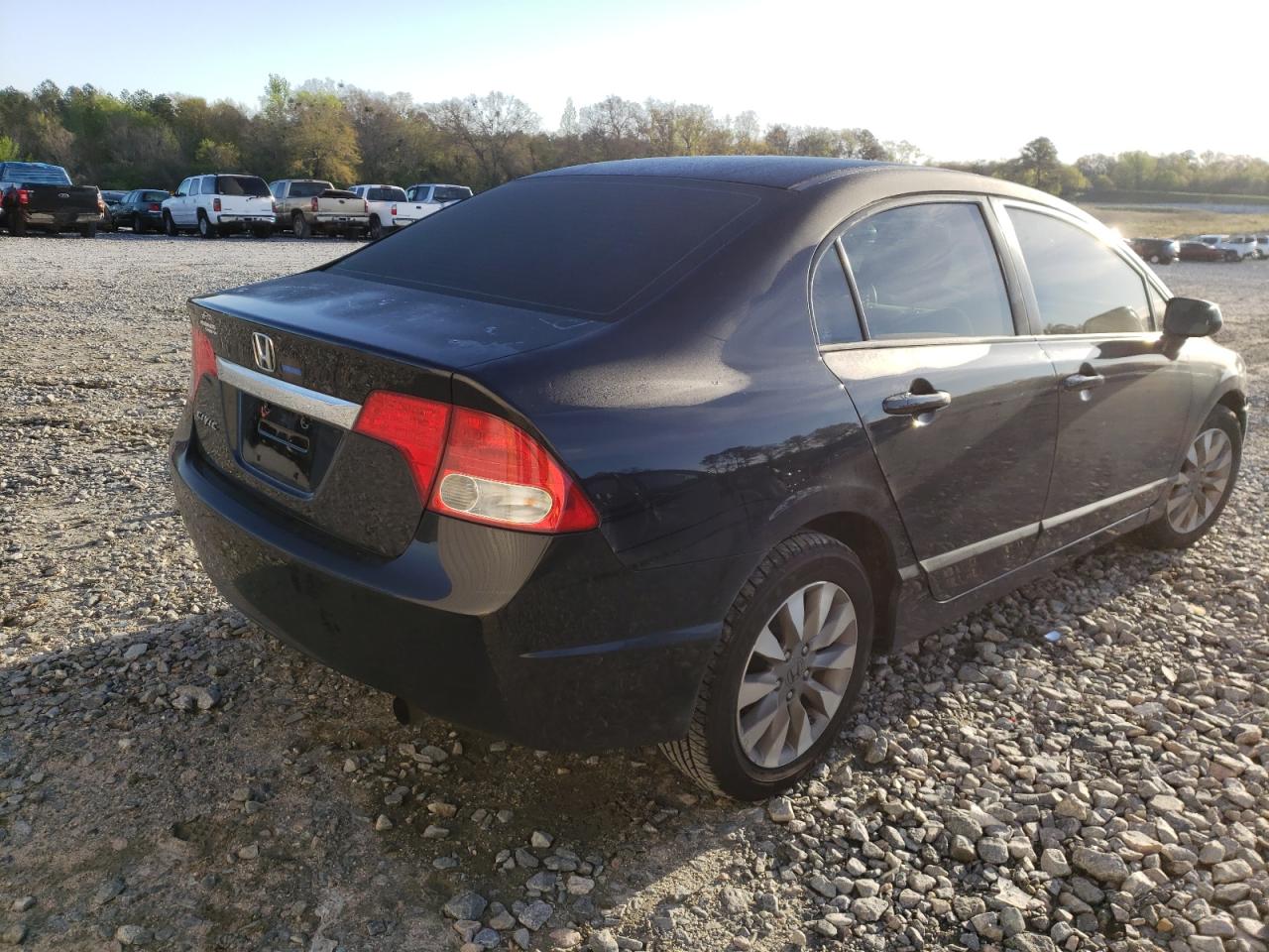 Photo 4 from auction – 2010 HONDA CIVIC EX with VIN 19XFA1F86AE048637