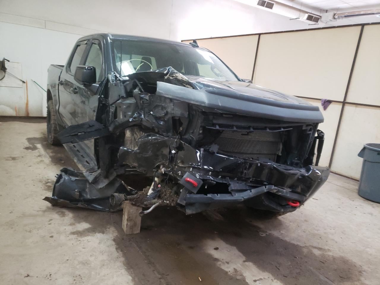 Photo 9 from auction – 2020 CHEVROLET SILVERADO with VIN 1GCPYFED2LZ212517