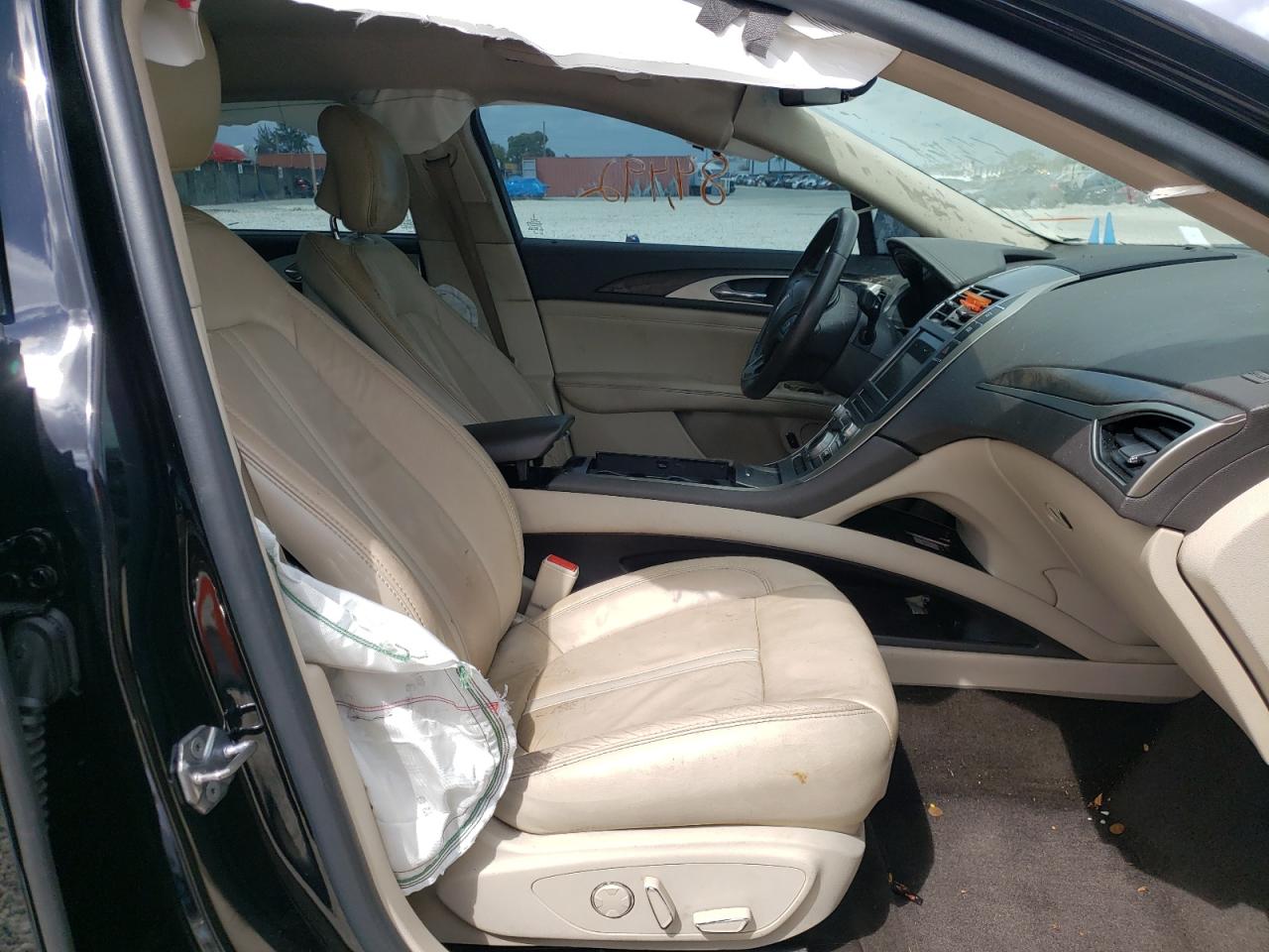 Photo 5 from auction – 2017 LINCOLN MKZ HYBRID with VIN 3LN6L5LU4HR624601