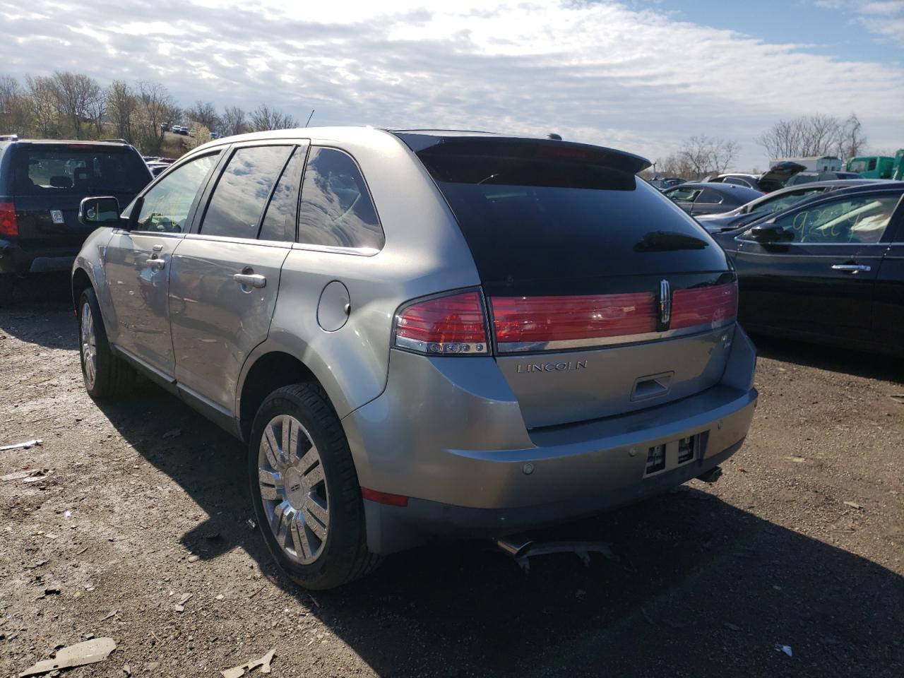 Photo 3 from auction – 2008 LINCOLN MKX with VIN 2LMDU88C88BJ19993