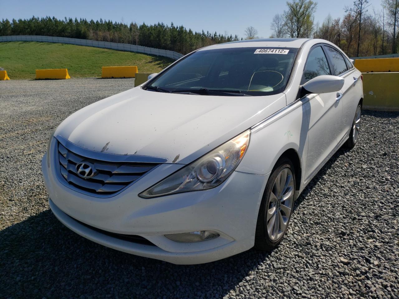 Photo 2 from auction – 2012 HYUNDAI SONATA SE with VIN 5NPEC4AC5CH335629