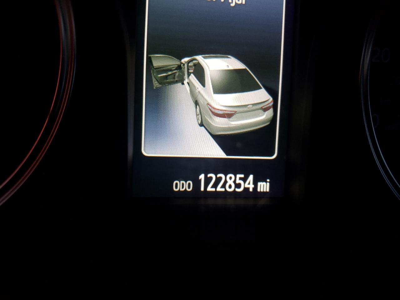 Photo 8 from auction – 2016 TOYOTA CAMRY HYBR with VIN 4T1BD1FK0GU198539