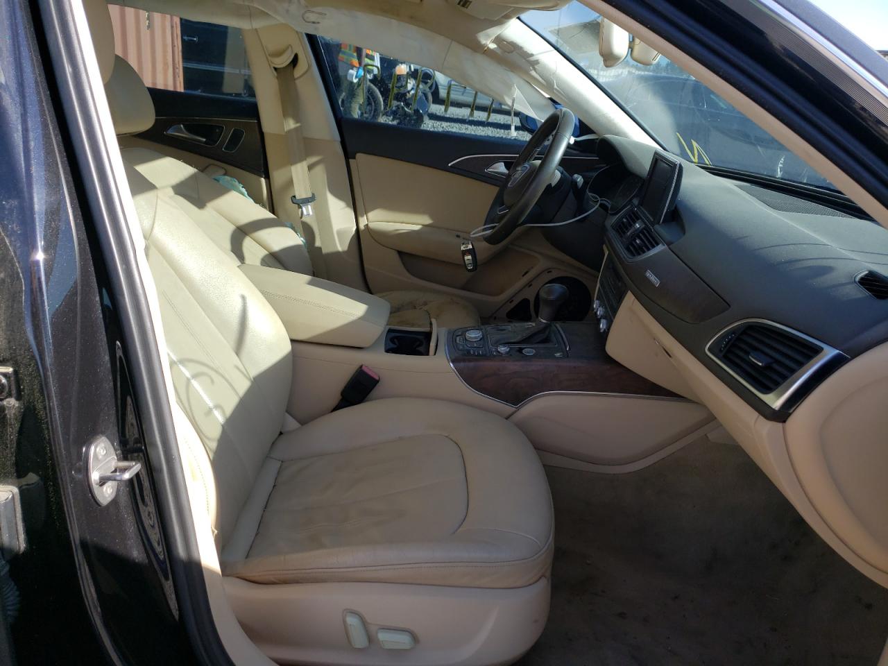Foto 5 de la subasta – 2012 AUDI A6 PREMIUM con VIN WAUGGAFCXCN091154