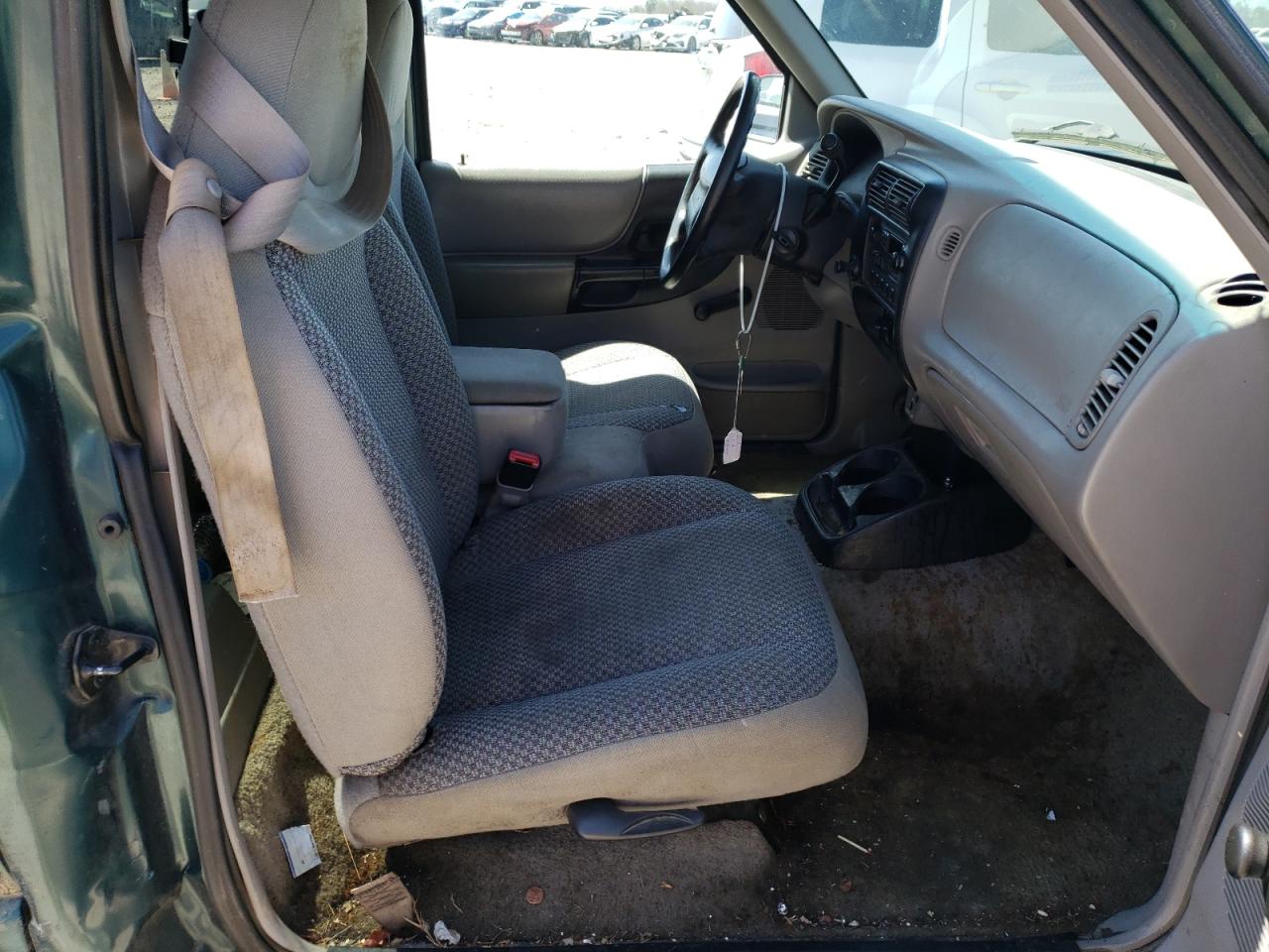 Photo 5 from auction – 1998 FORD RANGER with VIN 1FTYR10U0WUA46298
