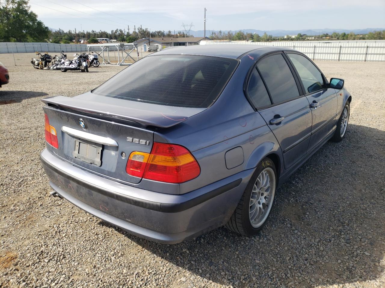 Photo 4 from auction – 2003 BMW 325 I with VIN WBAEV33473KL60833
