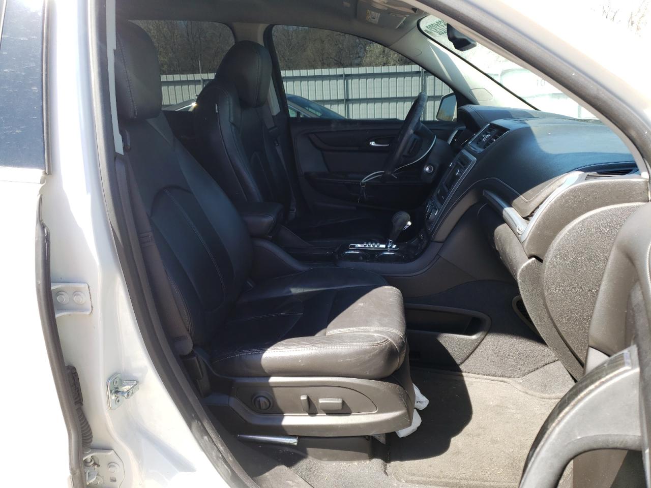 Photo 5 from auction – 2015 GMC ACADIA SLT with VIN 1GKKVSKD2FJ306260