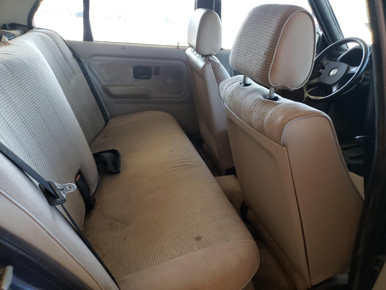 Photo 6 from auction – 1986 BMW 325 E AUTO with VIN WBAAE6402G0993124