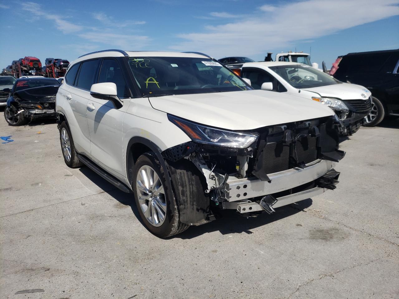 TOYOTA HIGHLANDER 2021 with VIN 5TDYZRAH0MS516928 - Photo from auction