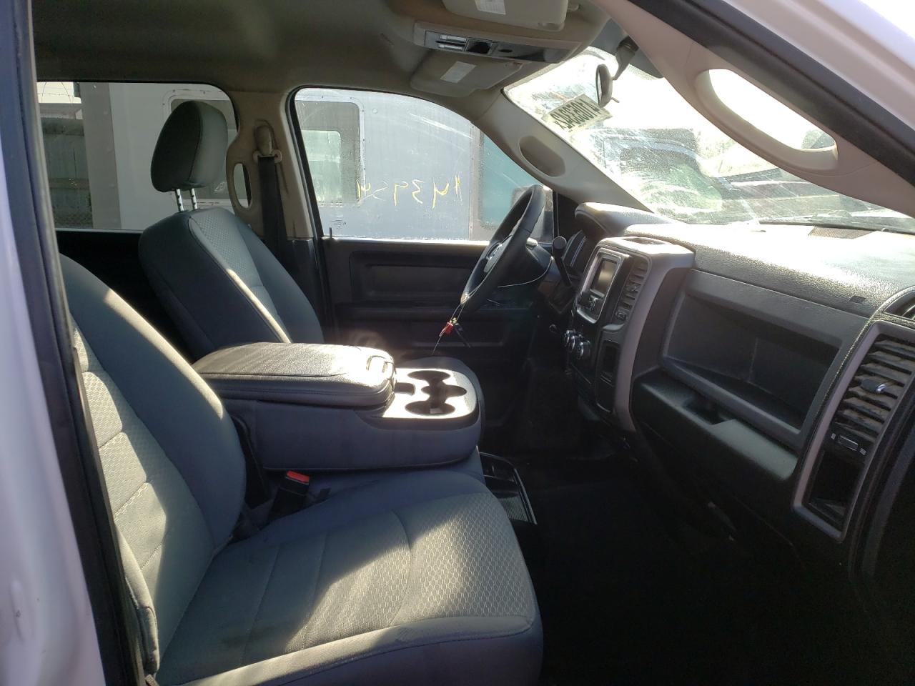 Photo 5 from auction – 2018 RAM 2500 ST with VIN 3C6UR4CJ6JG363359