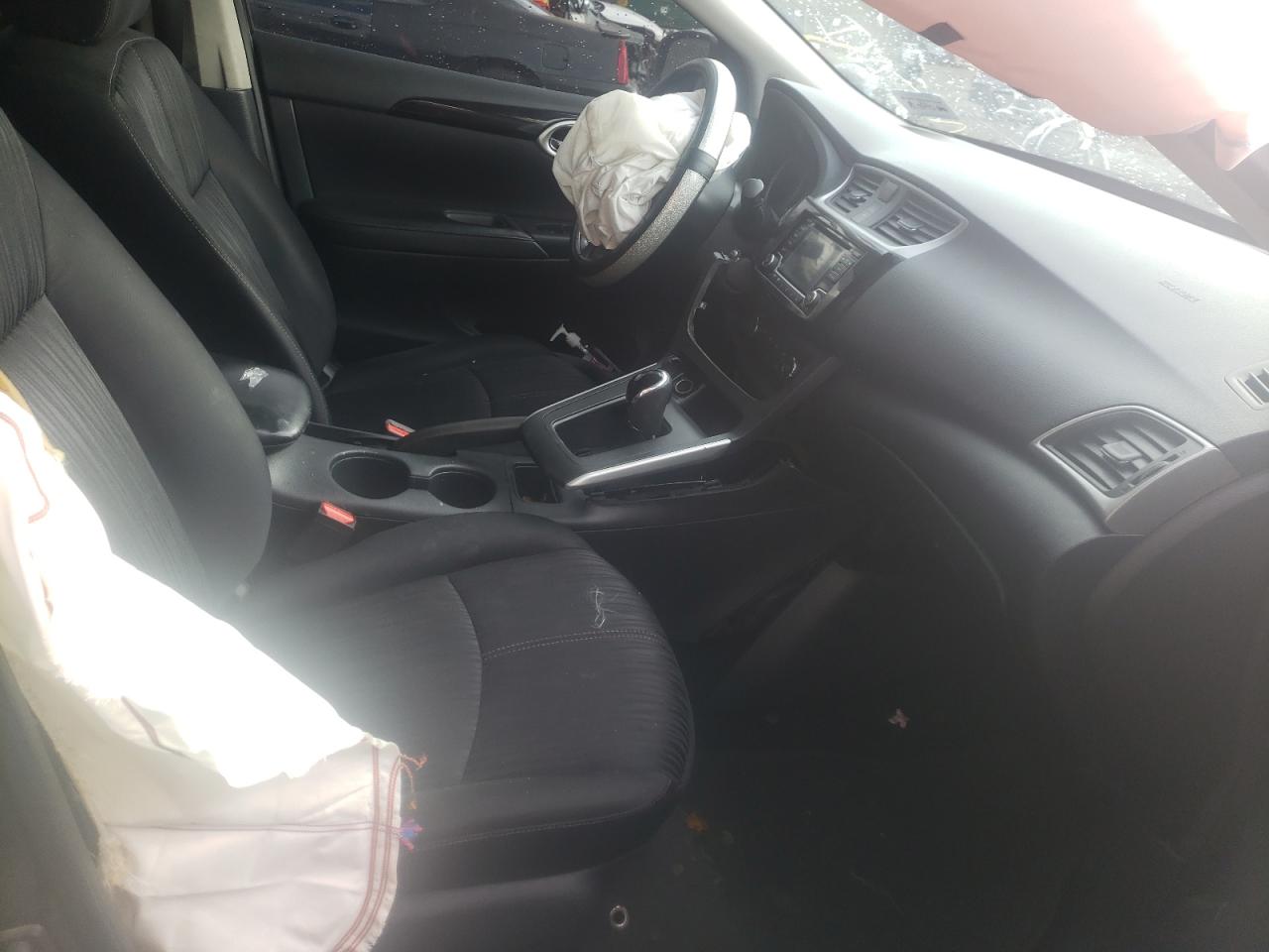 Photo 5 from auction – 2016 NISSAN SENTRA S with VIN 3N1AB7AP8GL642940