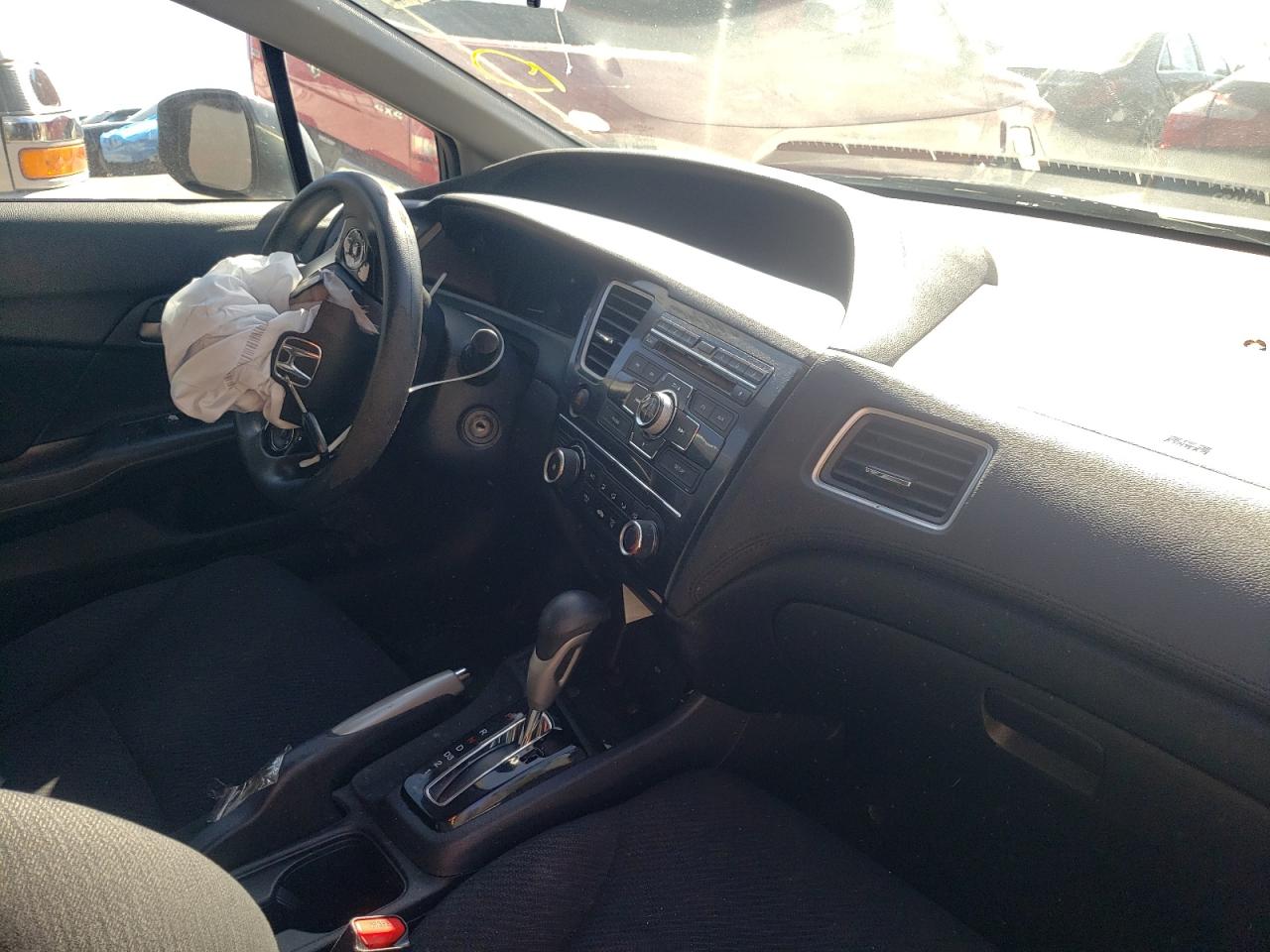 Photo 9 from auction – 2013 HONDA CIVIC LX with VIN 19XFB2F55DE083604