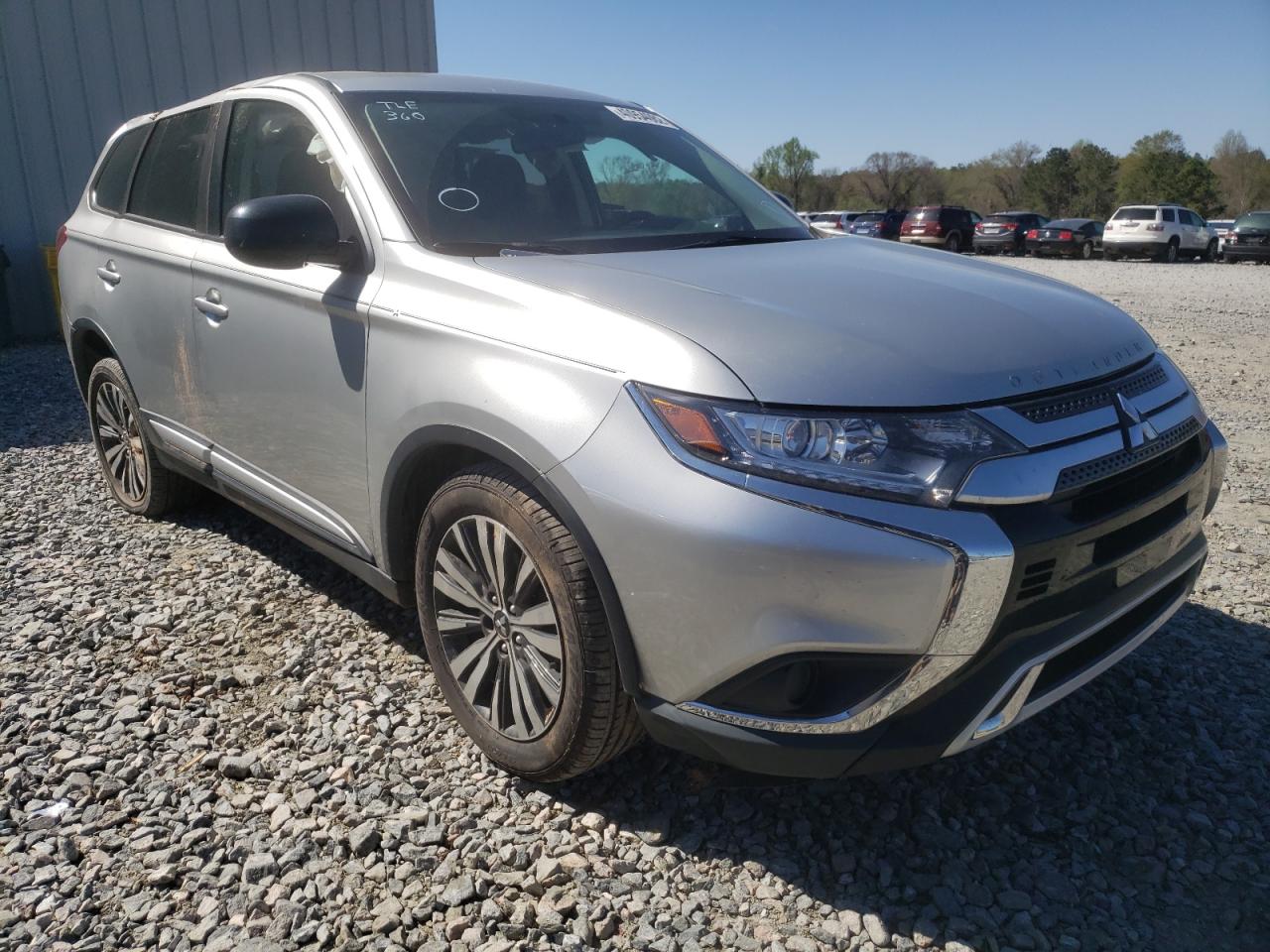 MITSUBISHI OUTLANDER 2019 with VIN JA4AD2A35KZ054299 - Photo from auction