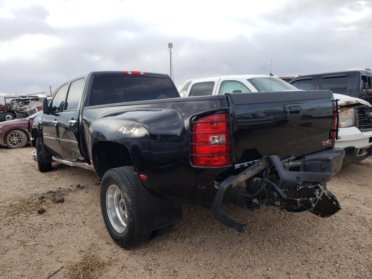 Photo 9 from auction – 2013 GMC SIERRA K35 with VIN 1GT426C87DF210937