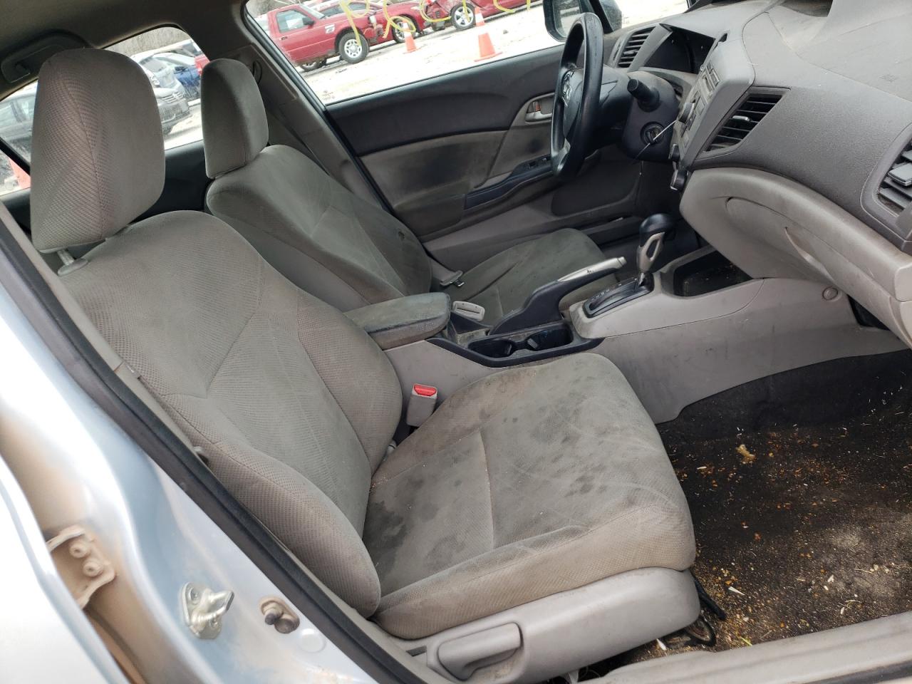 Photo 5 from auction – 2012 HONDA CIVIC LX with VIN 19XFB2F55CE035194