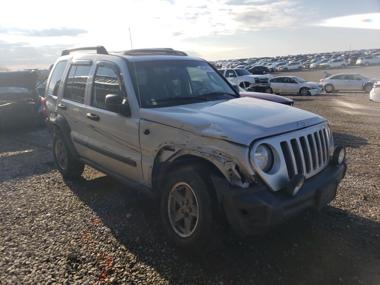 JEEP LIBERTY RE 2005 with VIN 1J4GL38K45W724964 - Photo from auction