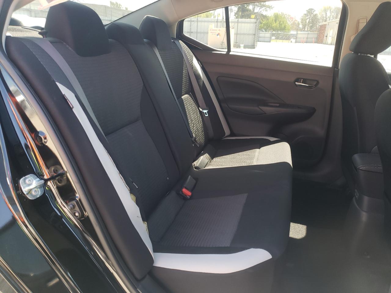 Photo 6 from auction – 2020 NISSAN VERSA SV with VIN 3N1CN8EV3LL824800