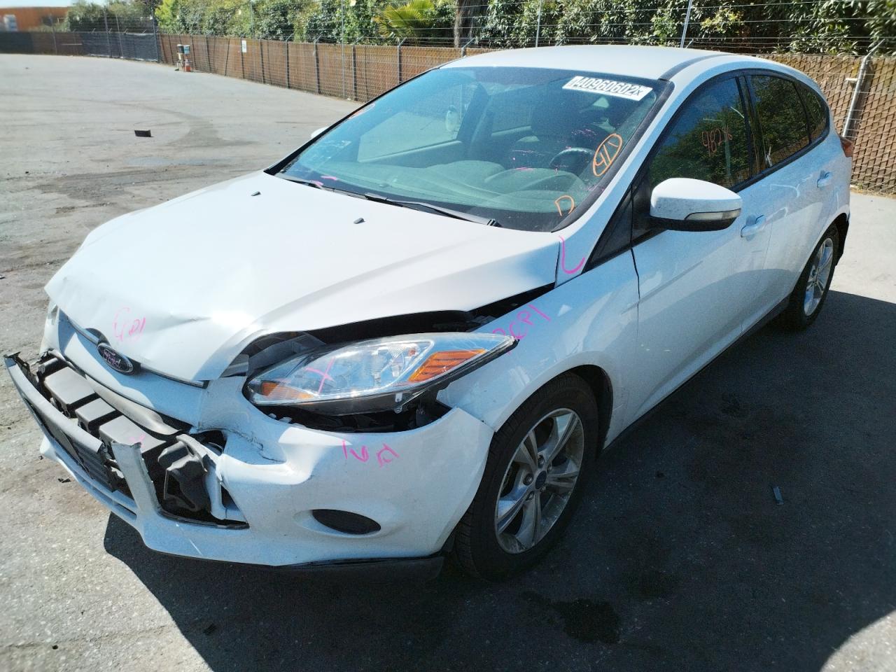 Photo 2 from auction – 2014 FORD FOCUS SE with VIN 1FADP3K21EL391667