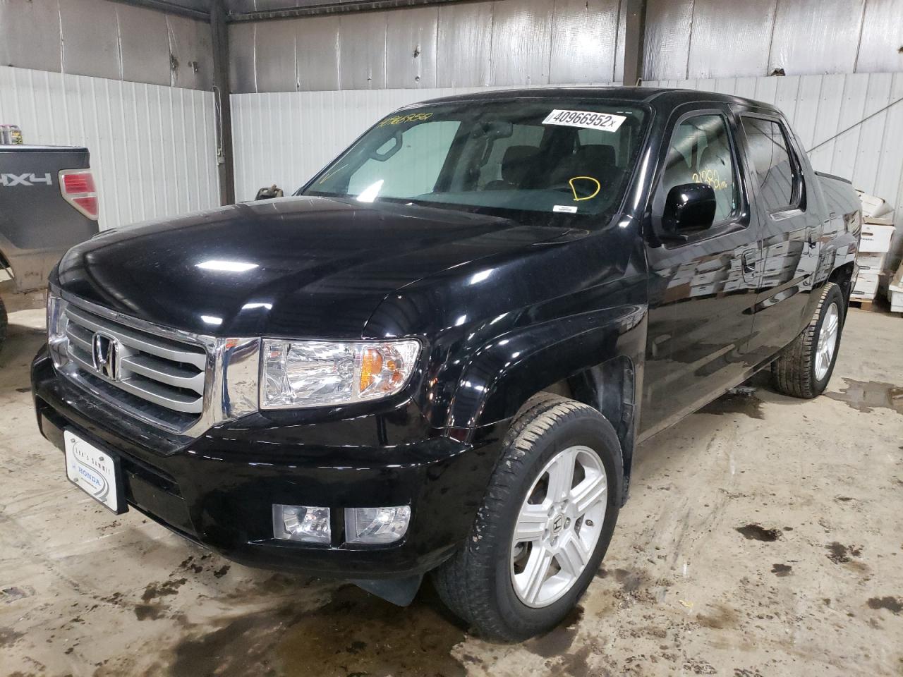 Photo 2 from auction – 2013 HONDA RIDGELINE with VIN 5FPYK1F58DB005547