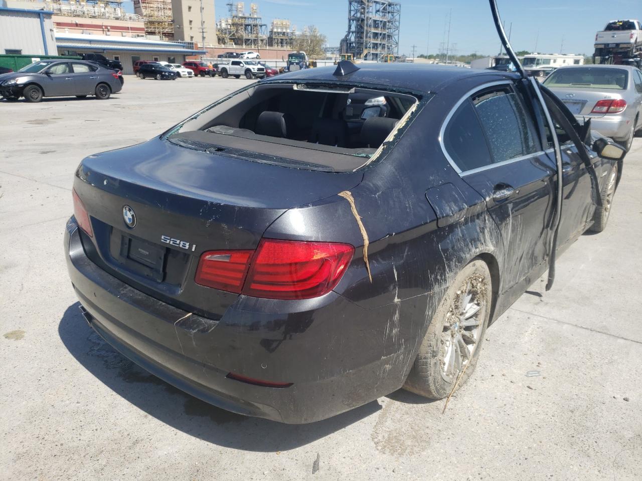 Photo 4 from auction – 2011 BMW 528 I with VIN WBAFR1C50BC749425
