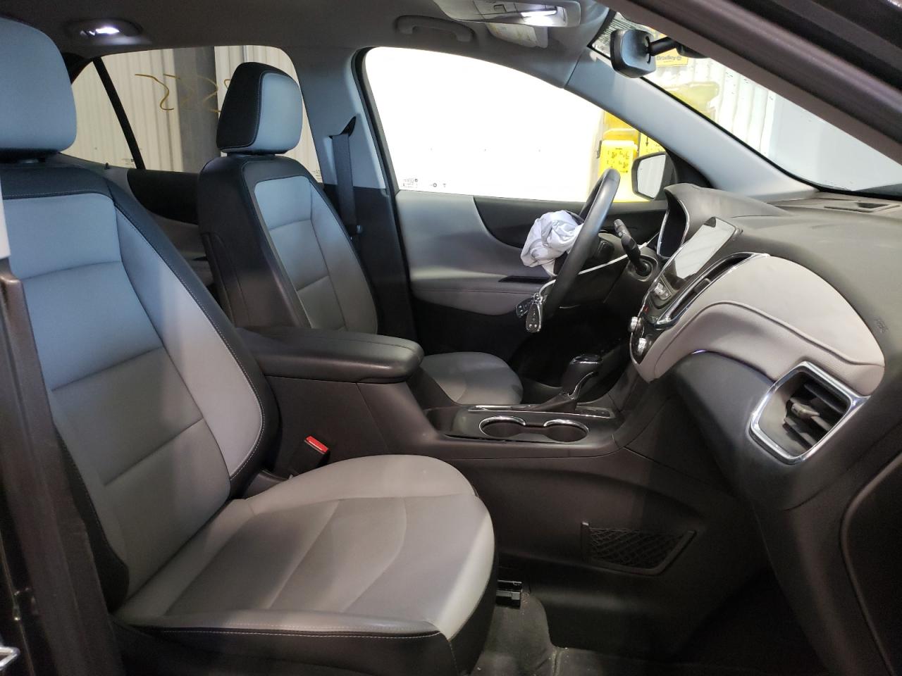 Photo 5 from auction – 2018 CHEVROLET EQUINOX PR with VIN 2GNAXVEV4J6121583