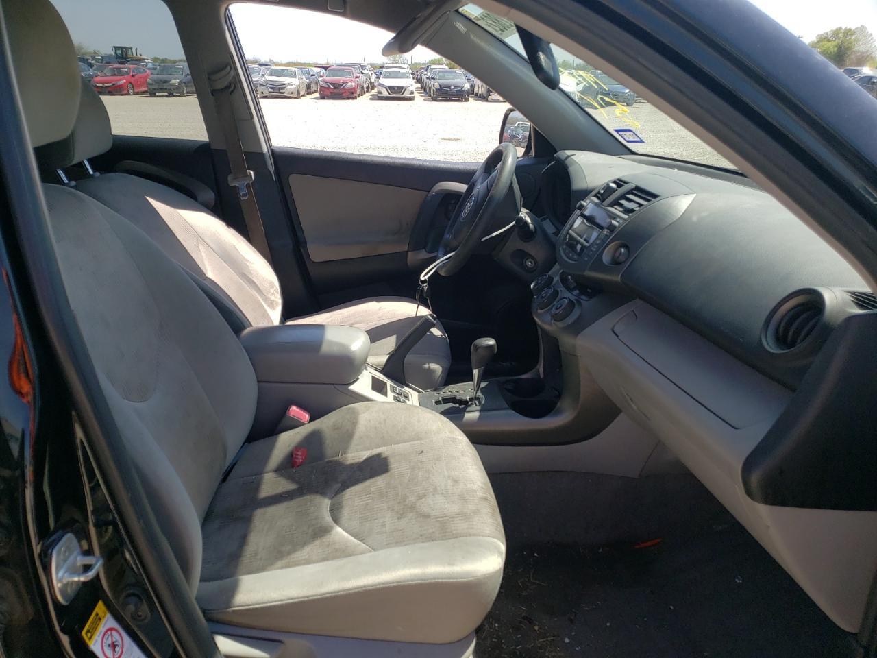 Photo 5 from auction – 2009 TOYOTA RAV4 with VIN JTMZF33V095007500