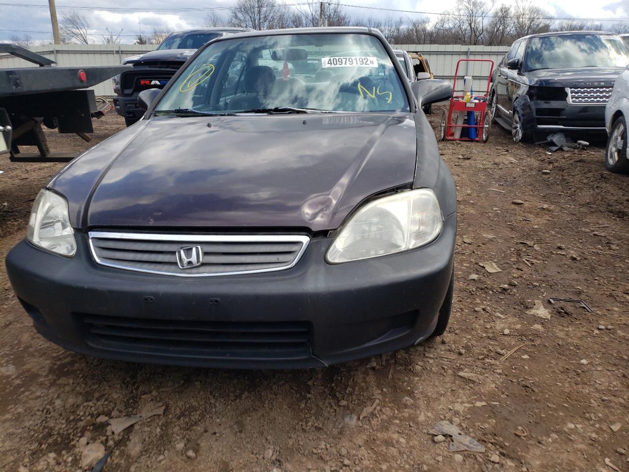 Photo 9 from auction – 2000 HONDA CIVIC with VIN 2HGEJ6677YH589843