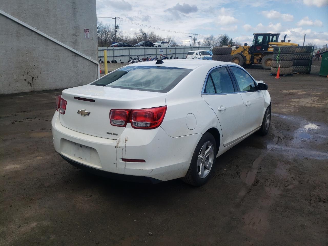 Photo 4 from auction – 2013 CHEVROLET MALIBU LS with VIN 1G11B5SA3DF338084