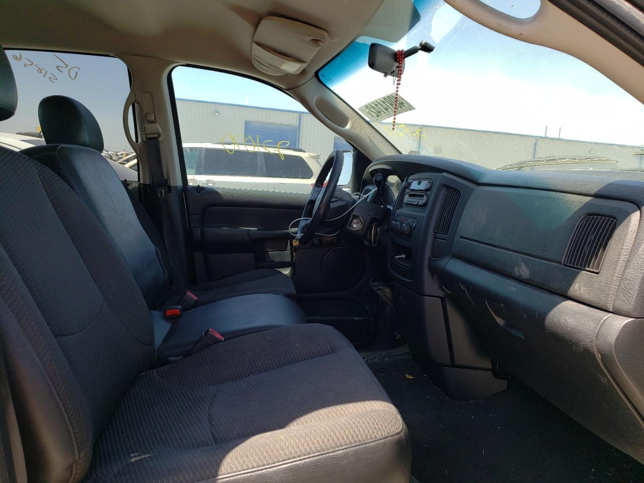 Photo 5 from auction – 2005 DODGE RAM 1500 S with VIN 1D7HA18N75S215348