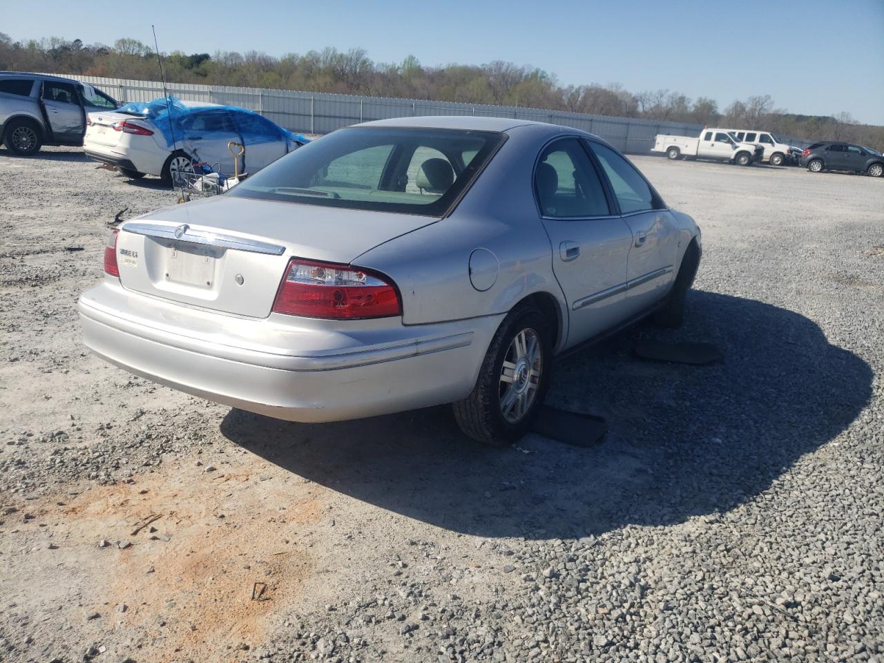 Photo 4 from auction – 2005 MERCURY SABLE LS P with VIN 1MEFM55S95A631738