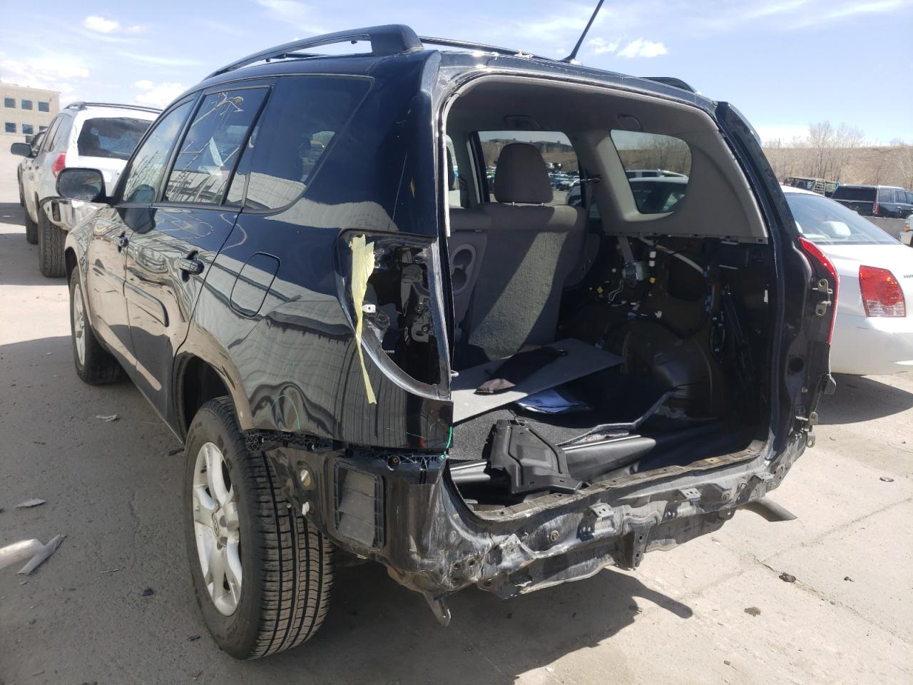 Photo 3 from auction – 2012 TOYOTA RAV4 with VIN 2T3BF4DV6CW235572