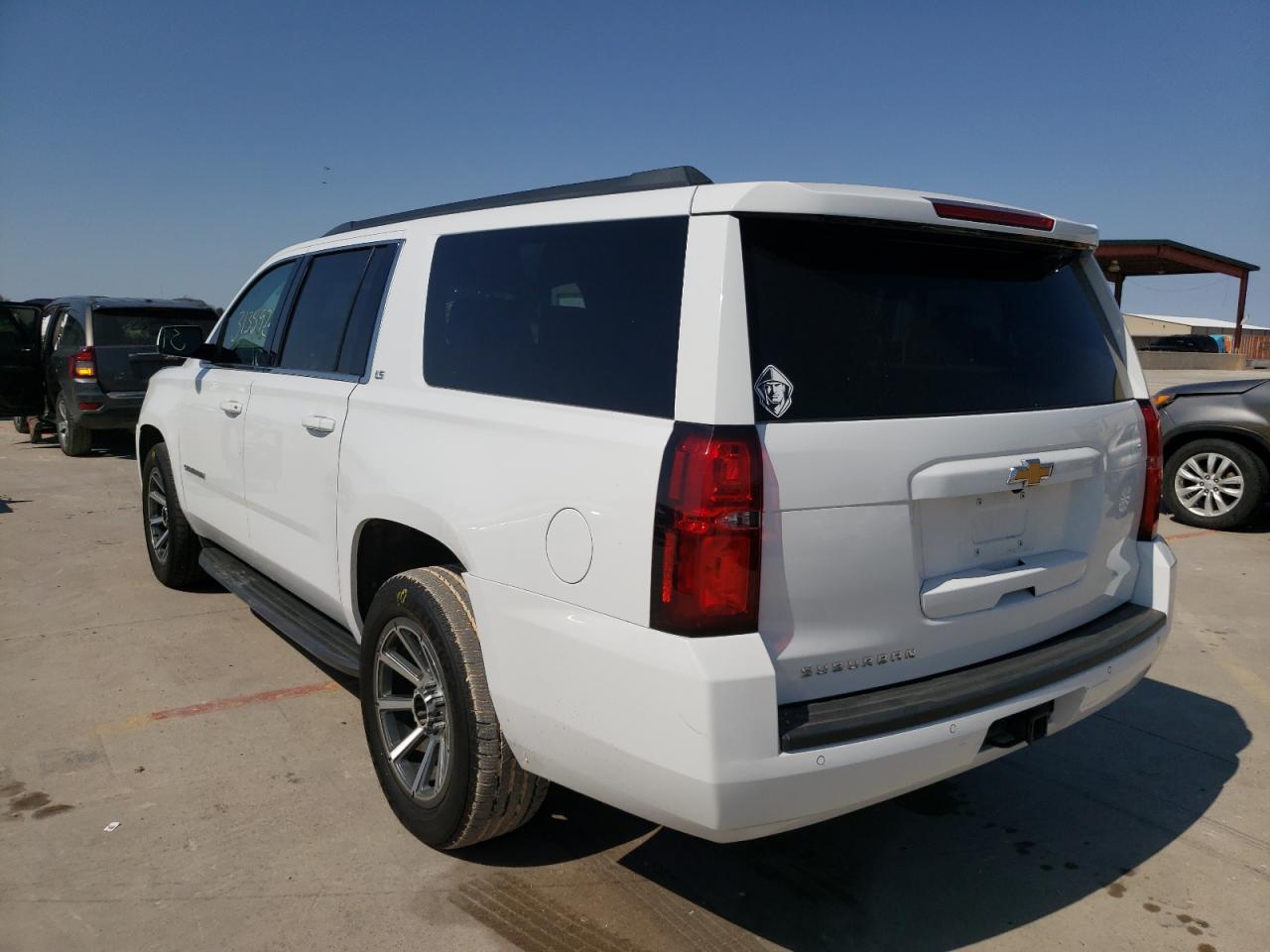 Photo 3 from auction – 2016 CHEVROLET SUBURBAN C with VIN 1GNSCGEC6GR345087