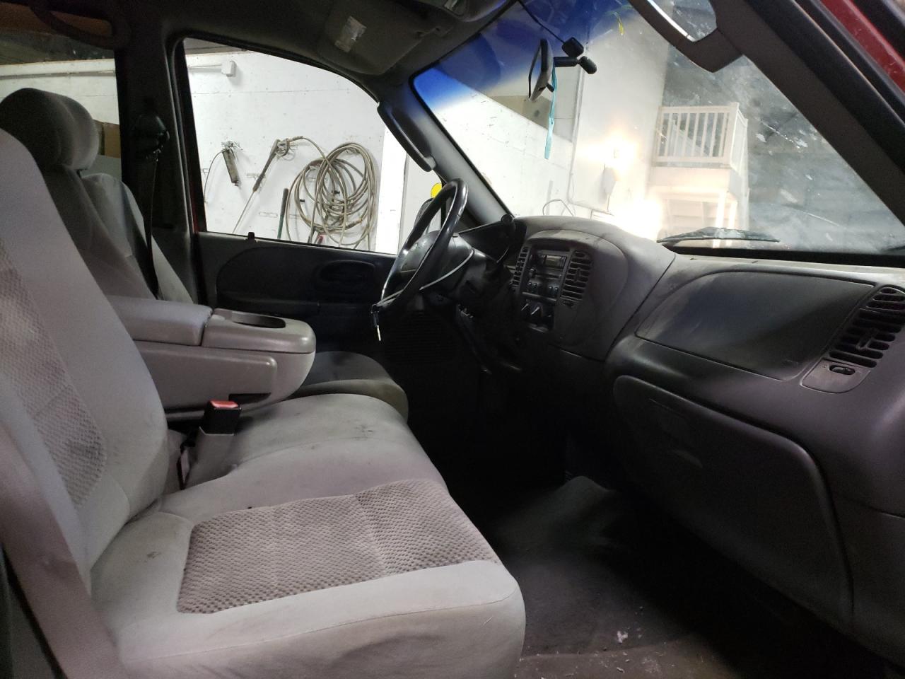 Photo 5 from auction – 2003 FORD F150 SUPER with VIN 1FTRW08L83KD14458