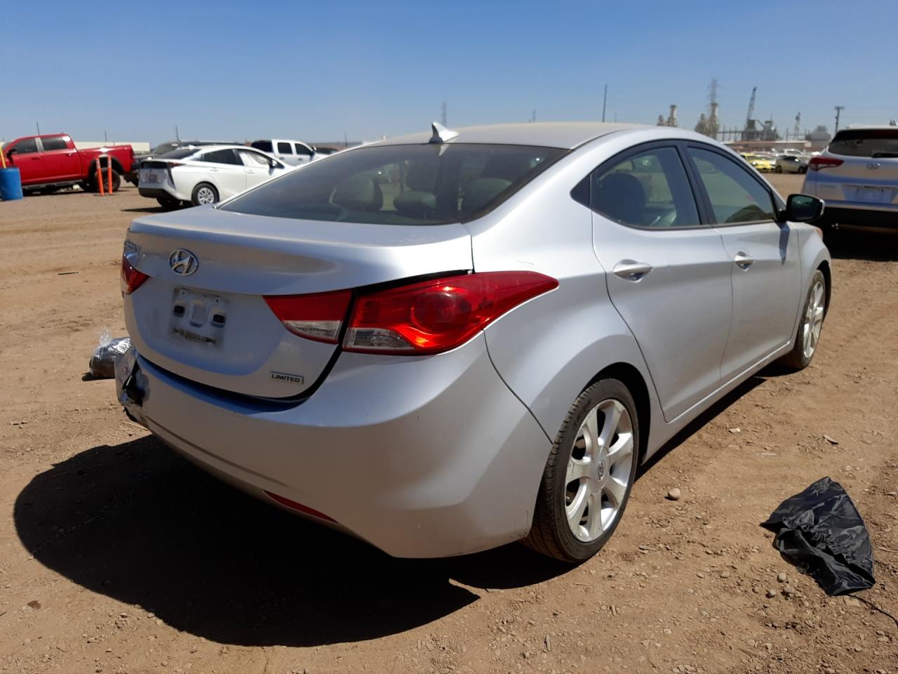 Photo 4 from auction – 2012 HYUNDAI ELANTRA GL with VIN 5NPDH4AE1CH112728