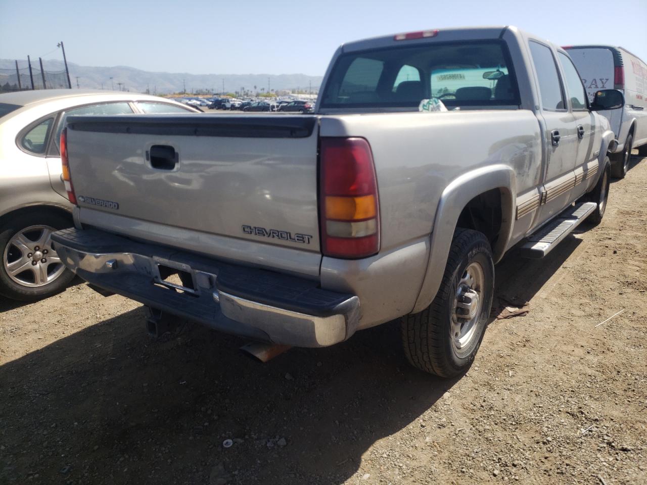 Photo 4 from auction – 2001 CHEVROLET SILVERADO with VIN 1GCGC13U31F143310