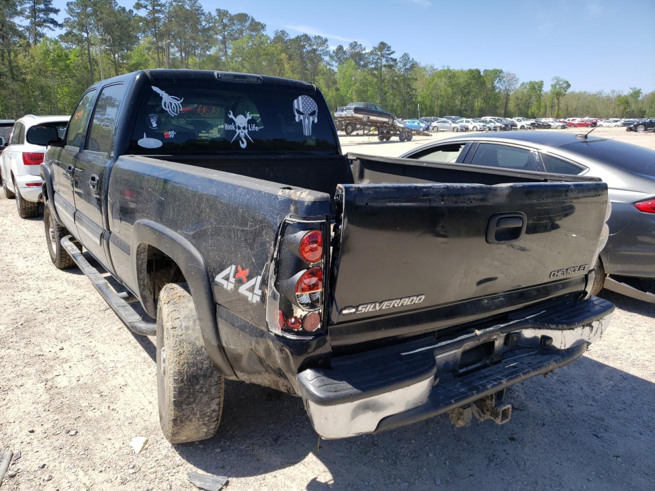 Photo 3 from auction – 2005 CHEVROLET SILVERADO with VIN 1GCHK23205F850575