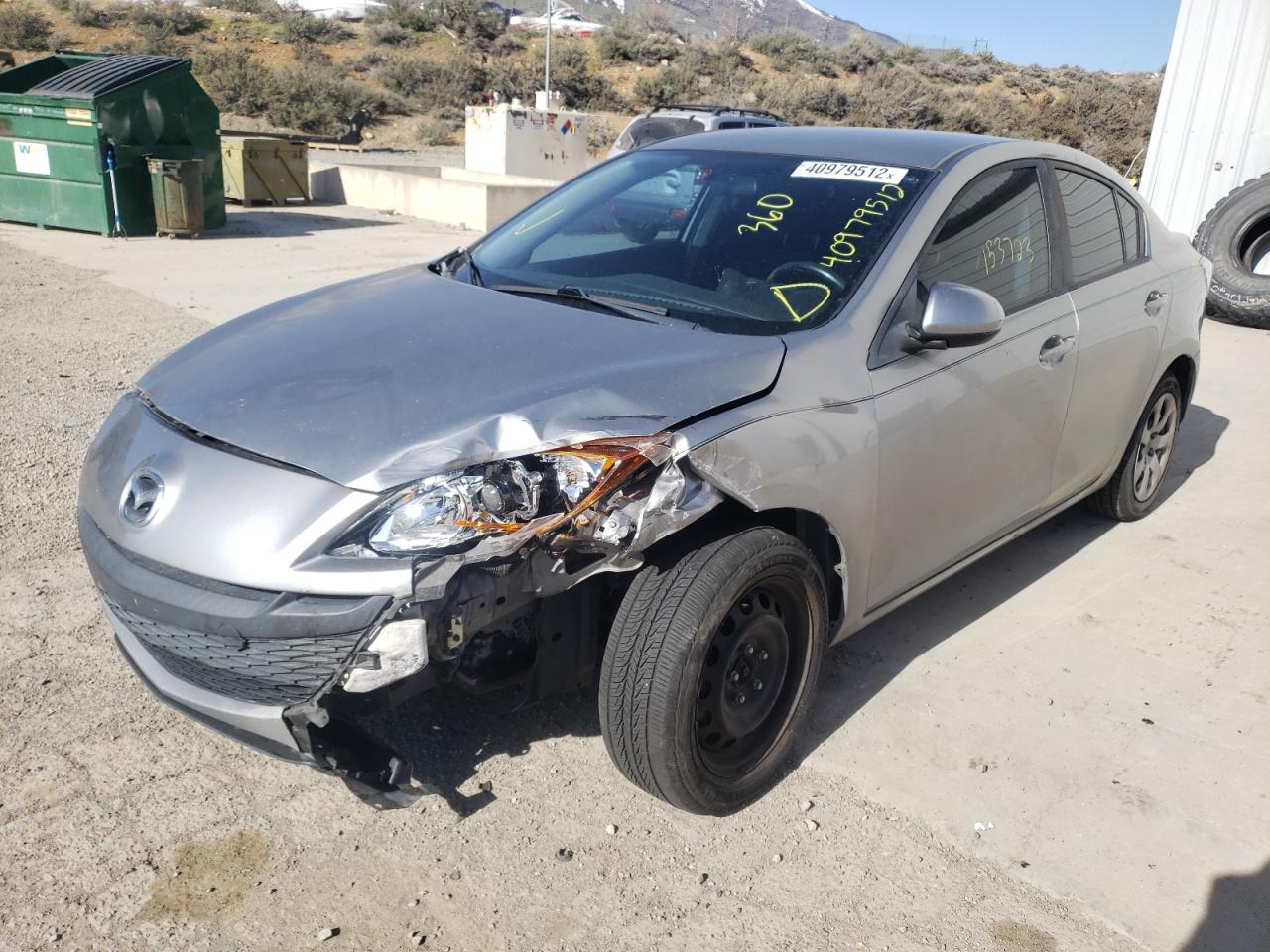 Photo 2 from auction – 2011 MAZDA 3 I with VIN JM1BL1UG2B1379268