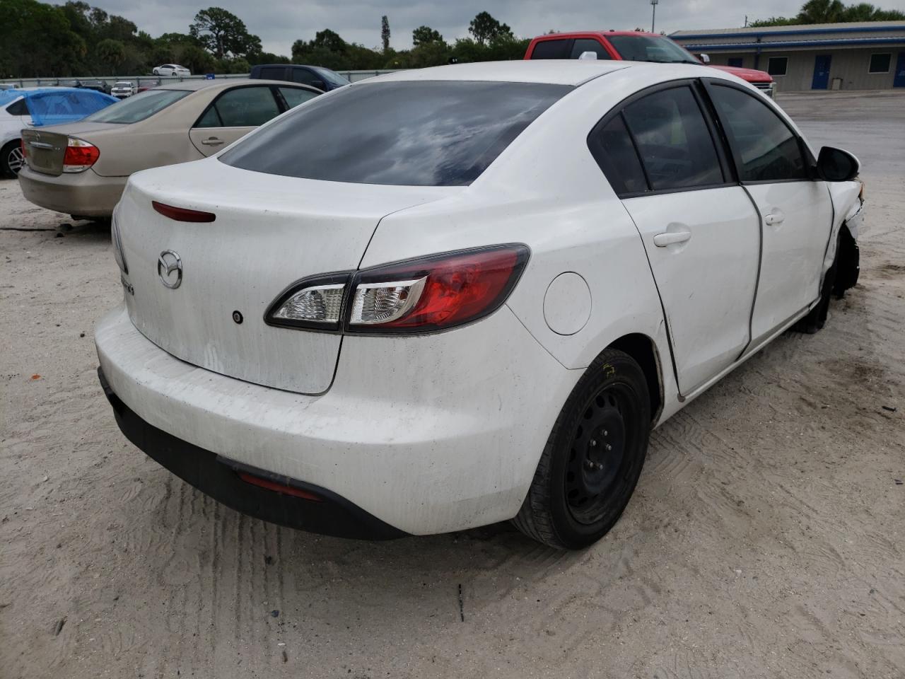 Photo 4 from auction – 2010 MAZDA MAZDA3 with VIN JM1BL1SF8A1232977
