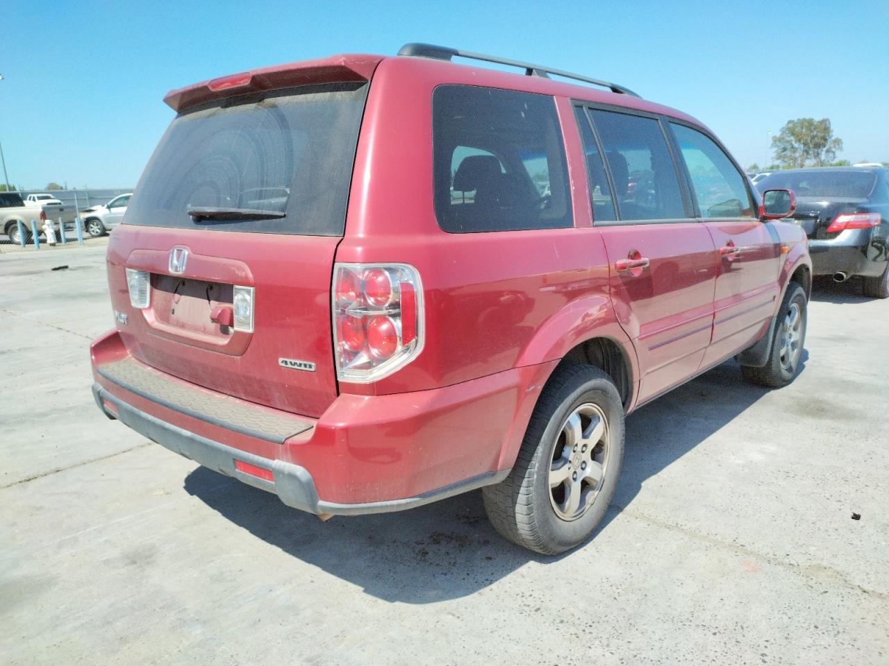 Photo 4 from auction – 2006 HONDA PILOT EX with VIN 5FNYF18796B022842