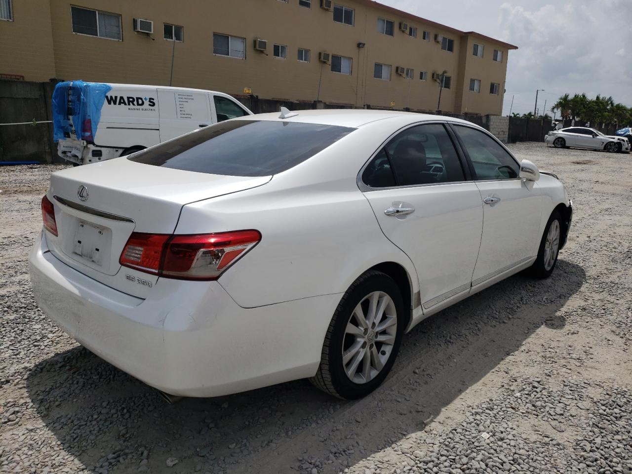 Photo 4 from auction – 2011 LEXUS ES 350 with VIN JTHBK1EG5B2464650