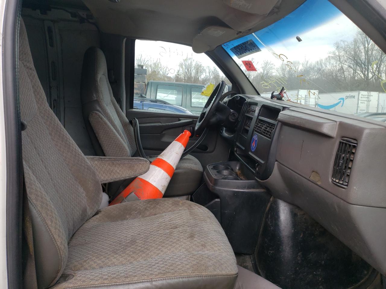 Photo 5 from auction – 2003 CHEVROLET EXPRESS G2 with VIN 1GCFG25T231194680