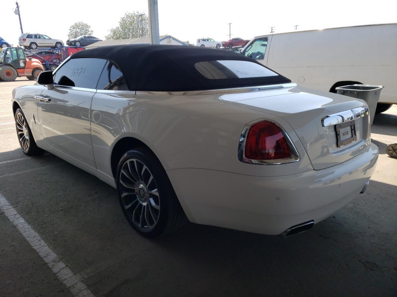 Photo 3 from auction – 2018 ROLLS-ROYCE DAWN with VIN SCA666D55JU107578