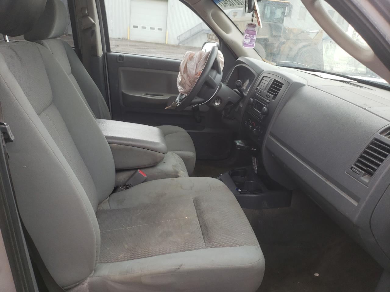 Photo 5 from auction – 2005 DODGE DAKOTA QUA with VIN 1D7HE28N25S231290