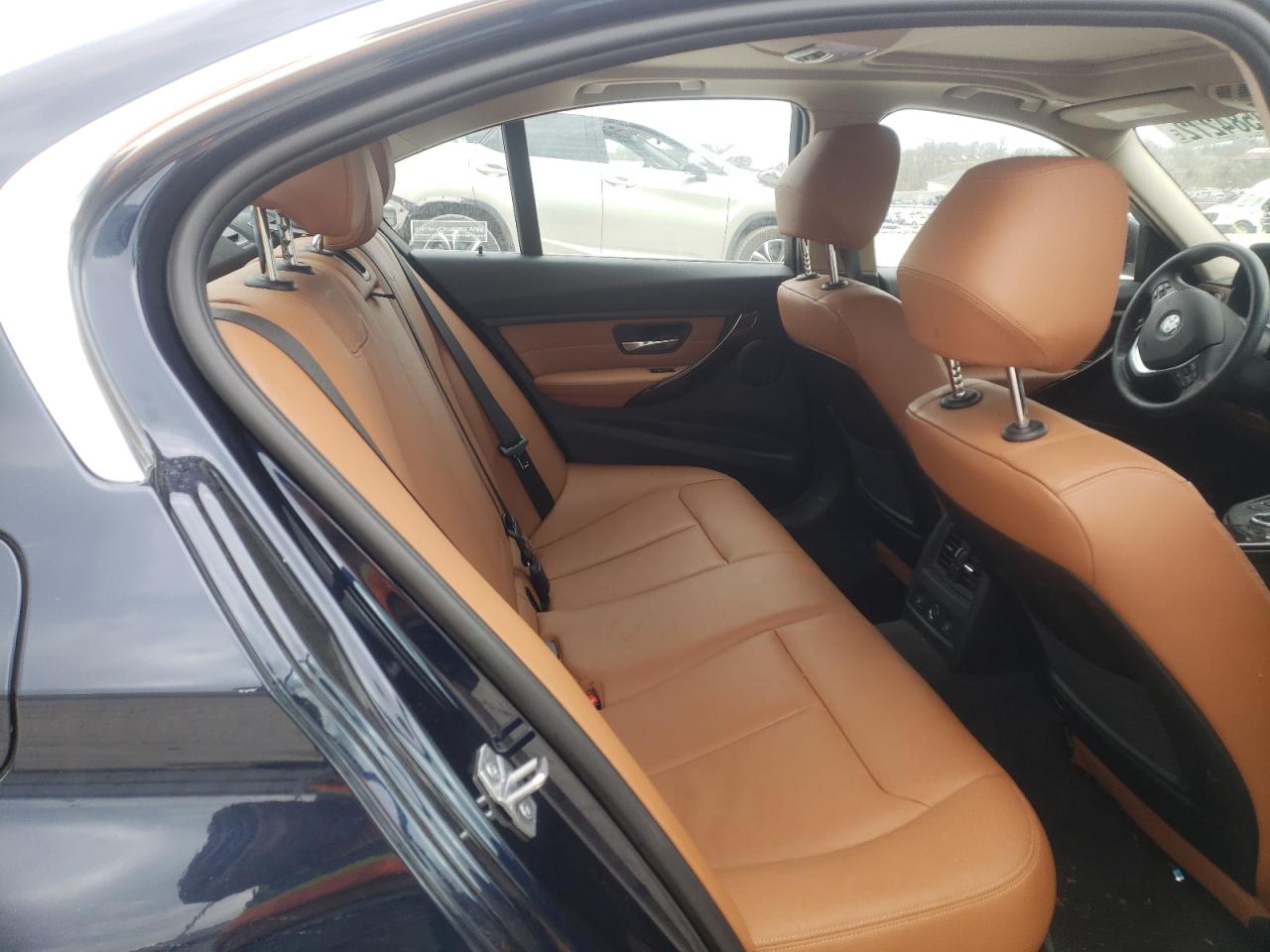 Photo 6 from auction – 2014 BMW 328 XI with VIN WBA3B3C51EJ982488
