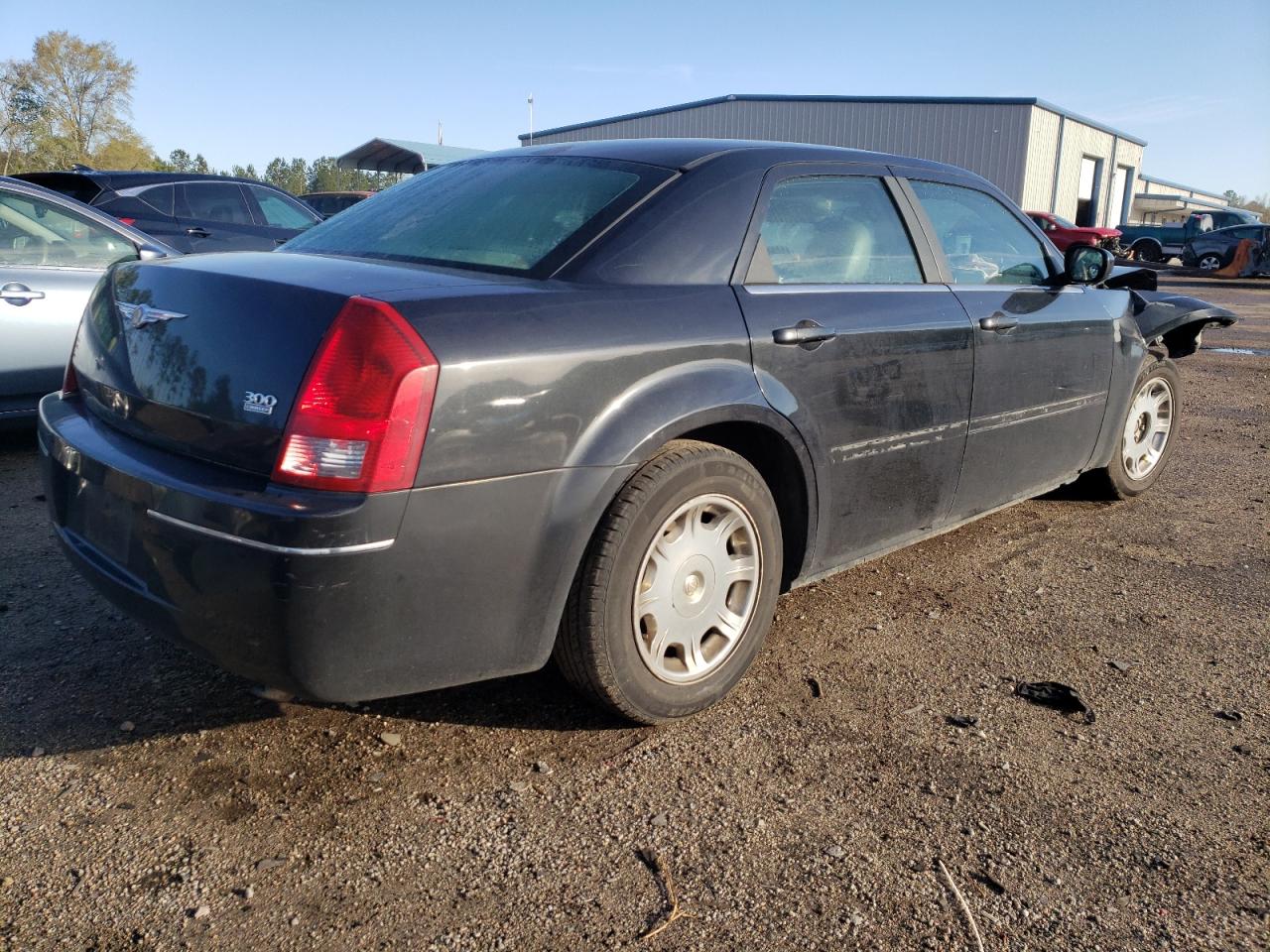 Photo 4 from auction – 2005 CHRYSLER 300 with VIN 2C3AA53G35H642033
