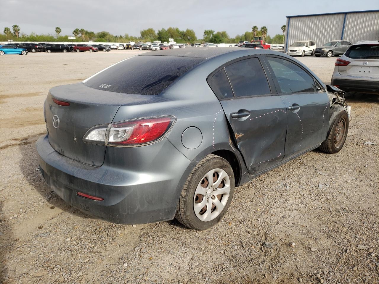 Photo 4 from auction – 2013 MAZDA 3 I with VIN JM1BL1TG2D1722438