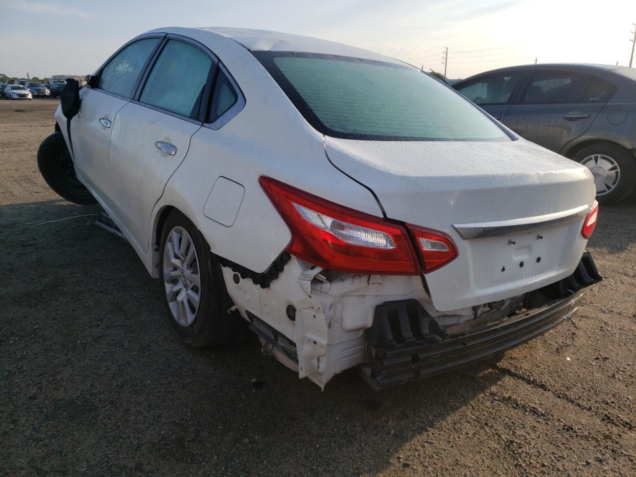 Photo 3 from auction – 2017 NISSAN ALTIMA 2.5 with VIN 1N4AL3AP2HC486304