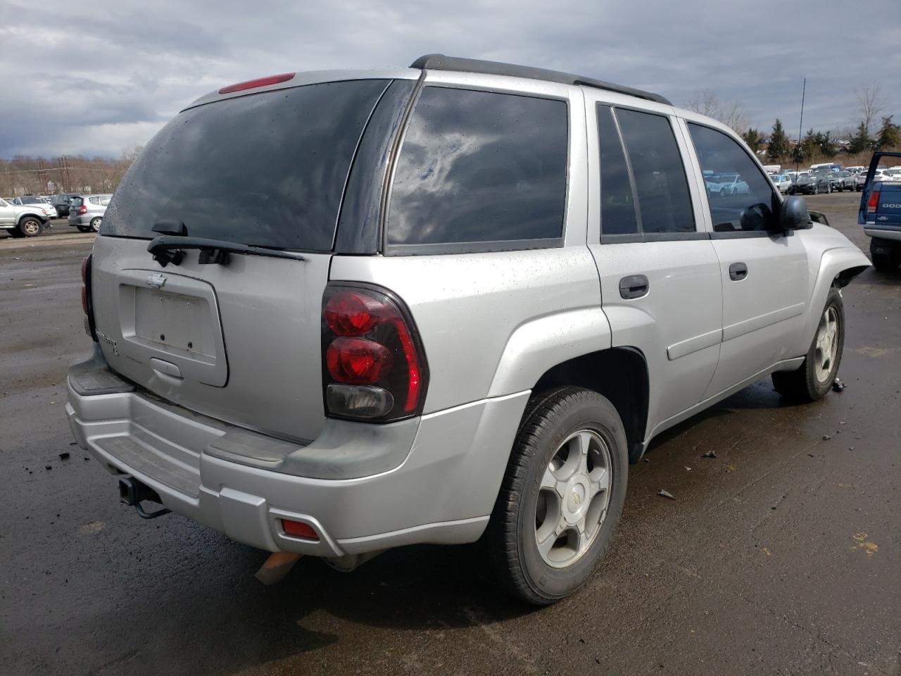 Photo 4 from auction – 2007 CHEVROLET TRAILBLAZE with VIN 1GNDT13S372168796