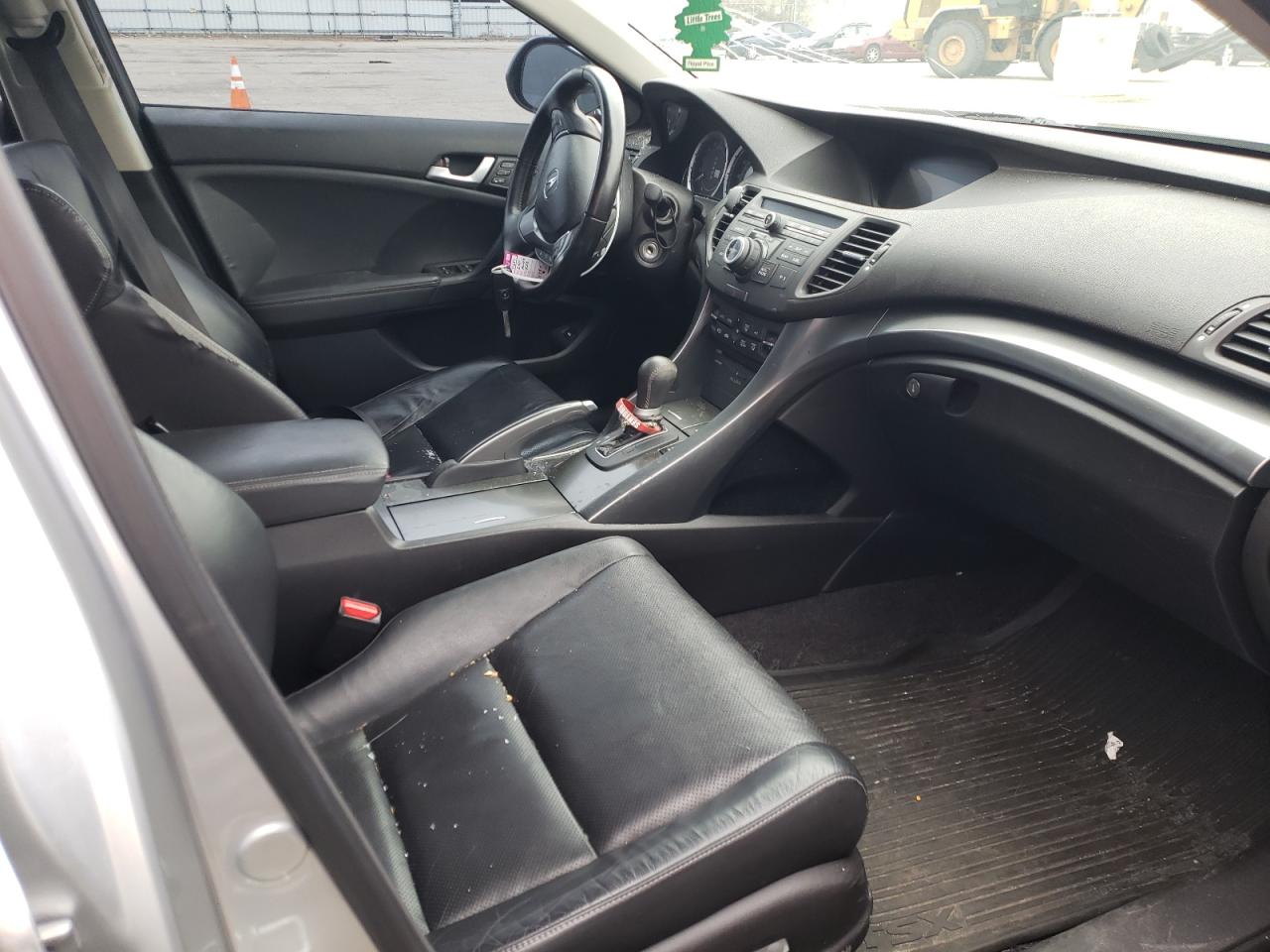 Photo 5 from auction – 2011 ACURA TSX with VIN JH4CU2F6XBC017817