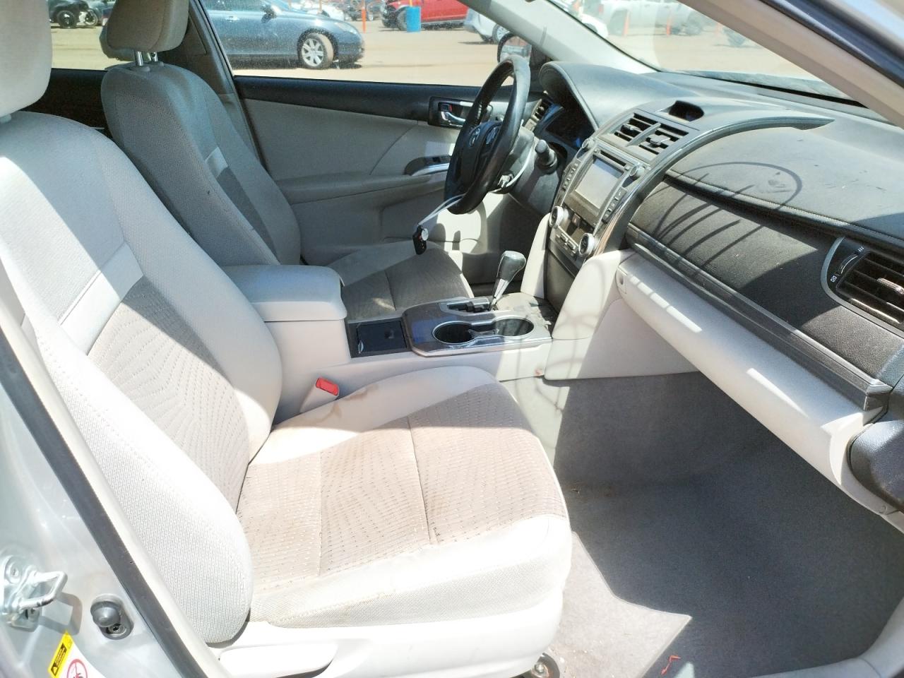 Photo 5 from auction – 2013 TOYOTA CAMRY HYBR with VIN 4T1BD1FK2DU074297